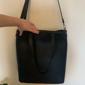 shoulder bag